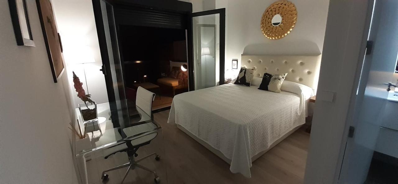 Teatinos Suite มาลากา ภายนอก รูปภาพ